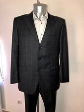 costume gris quadrillé mauve